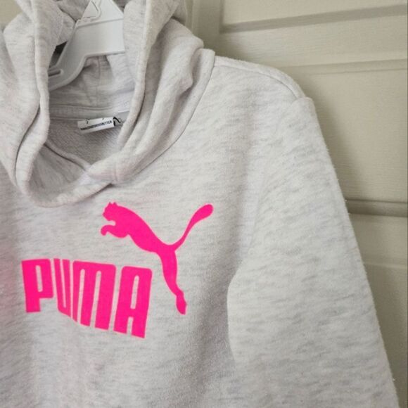 2/$15 Puma sweater size 2 - Picture 2 of 4